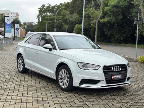 AUDI A3 1.4 TFSI SPORTBACK ATTRACTION 16V GASOLINA 4P S-TRONIC
